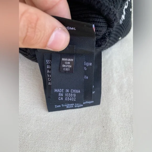 Y2K Harley-Davidson Black Beanie with White Accents - Picture 5 of 5